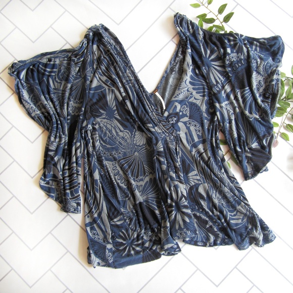 Free People Navy BOHO Patterned Cold Shoulder Top - Picture 3 of 8